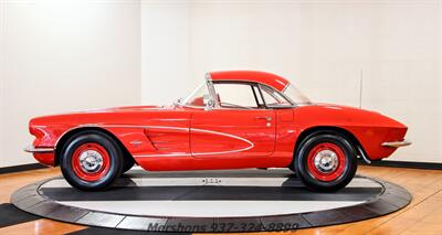 1961 Chevrolet Corvette   - Photo 11 - Springfield, OH 45503