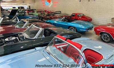 1961 Chevrolet Corvette   - Photo 5 - Springfield, OH 45503