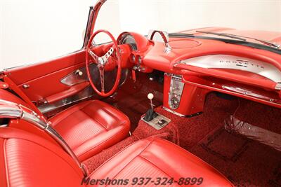 1961 Chevrolet Corvette   - Photo 20 - Springfield, OH 45503