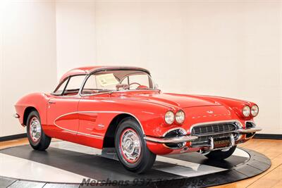 1961 Chevrolet Corvette   - Photo 10 - Springfield, OH 45503