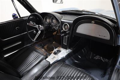 1963 Chevrolet Corvette   - Photo 13 - Springfield, OH 45503