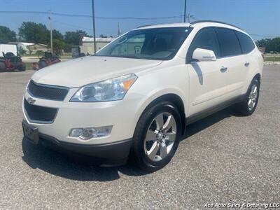 2011 Chevrolet Traverse LT  