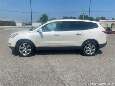 2011 Chevrolet Traverse LT   - Photo 8 - Salem, IL 62881