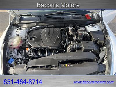 2021 Hyundai Sonata SEL   - Photo 9 - Forest Lake, MN 55025