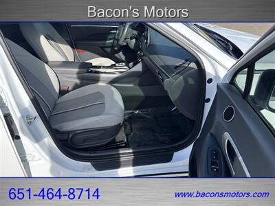 2021 Hyundai Sonata SEL   - Photo 14 - Forest Lake, MN 55025