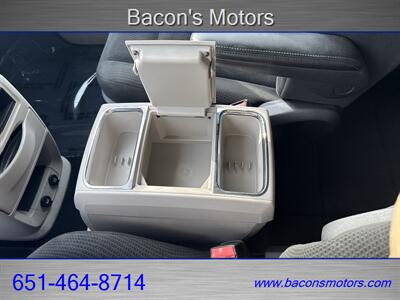 2016 Chrysler Town & Country Touring   - Photo 27 - Forest Lake, MN 55025