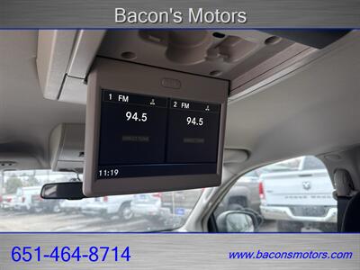2016 Chrysler Town & Country Touring   - Photo 20 - Forest Lake, MN 55025