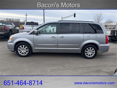 2016 Chrysler Town & Country Touring   - Photo 8 - Forest Lake, MN 55025