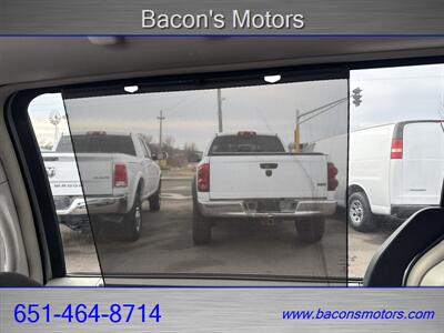 2016 Chrysler Town & Country Touring   - Photo 18 - Forest Lake, MN 55025