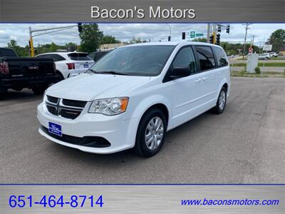 2015 Dodge Grand Caravan SE   - Photo 1 - Forest Lake, MN 55025