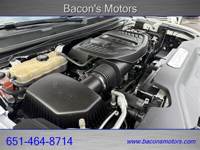 2024 Jeep Wagoneer L Series II   - Photo 11 - Forest Lake, MN 55025