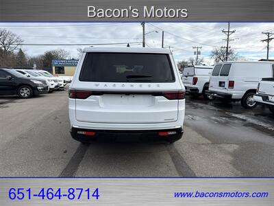 2024 Jeep Wagoneer L Series II   - Photo 6 - Forest Lake, MN 55025