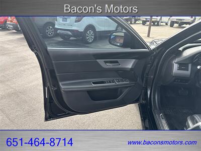 2017 Jaguar XF 35t R-Sport   - Photo 12 - Forest Lake, MN 55025