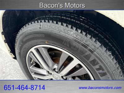 2017 INFINITI QX60   - Photo 9 - Forest Lake, MN 55025