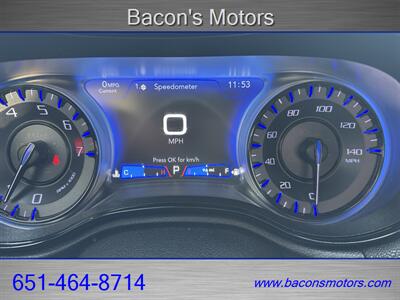 2020 Chrysler 300 Series S   - Photo 18 - Forest Lake, MN 55025