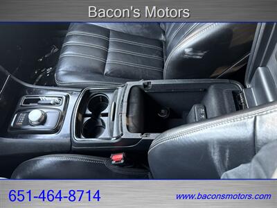 2020 Chrysler 300 Series S   - Photo 23 - Forest Lake, MN 55025