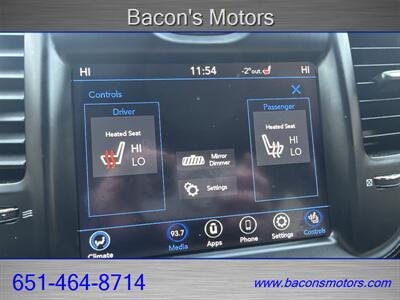 2020 Chrysler 300 Series S   - Photo 21 - Forest Lake, MN 55025