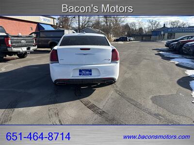 2020 Chrysler 300 Series S   - Photo 6 - Forest Lake, MN 55025