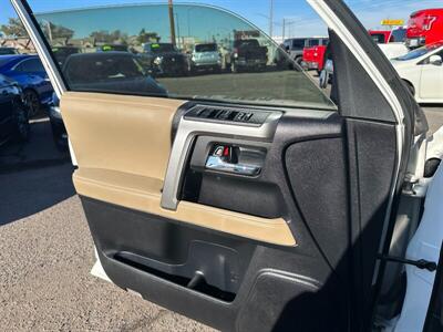 2014 Toyota 4Runner SR5   - Photo 7 - Mesa, AZ 85201