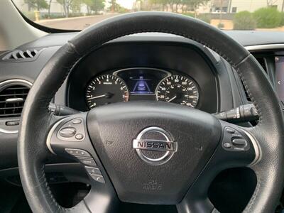 2018 Nissan Pathfinder SV  V6 - Photo 9 - Mesa, AZ 85201