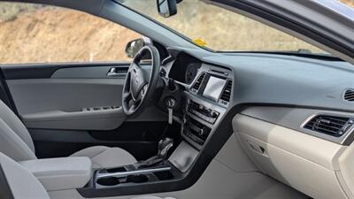 2016 Hyundai Sonata SE - Photo 16 - Prescott, AZ 86301