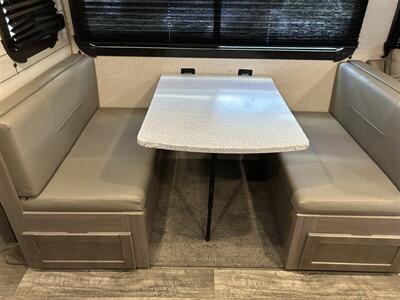 2022 Keystone Sunset Trail SUNSET SUPERLITE   - Photo 16 - Mesa, AZ 85201