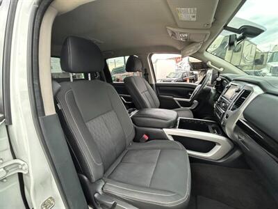 2017 Nissan Titan SV  Crew Cab - Photo 12 - Mesa, AZ 85201