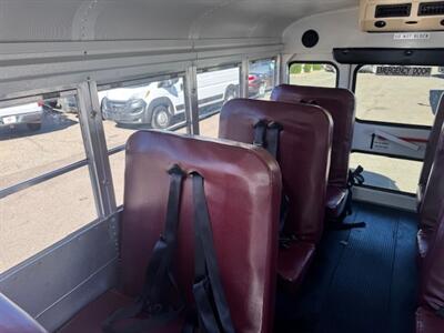 2004 Chevrolet Express Cutaway 3500 PASSENGER BUS - LOW MILES - Photo 38 - Prescott, AZ 86301