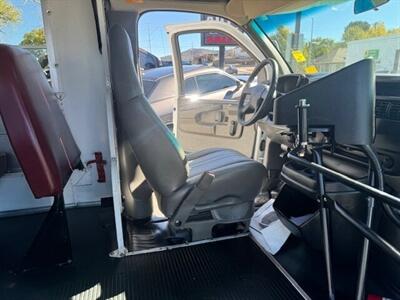 2004 Chevrolet Express Cutaway 3500 PASSENGER BUS - LOW MILES - Photo 20 - Prescott, AZ 86301