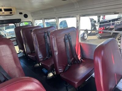 2004 Chevrolet Express Cutaway 3500 PASSENGER BUS - LOW MILES - Photo 17 - Prescott, AZ 86301