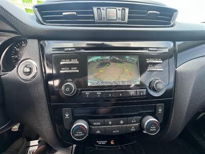 2017 Nissan Rogue Sport SV   - Photo 18 - Mesa, AZ 85201