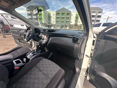 2017 Nissan Rogue Sport SV   - Photo 13 - Mesa, AZ 85201