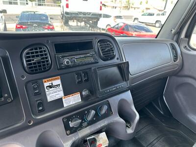 2017 Freightliner M2 106 Box Van   - Photo 19 - Mesa, AZ 85201