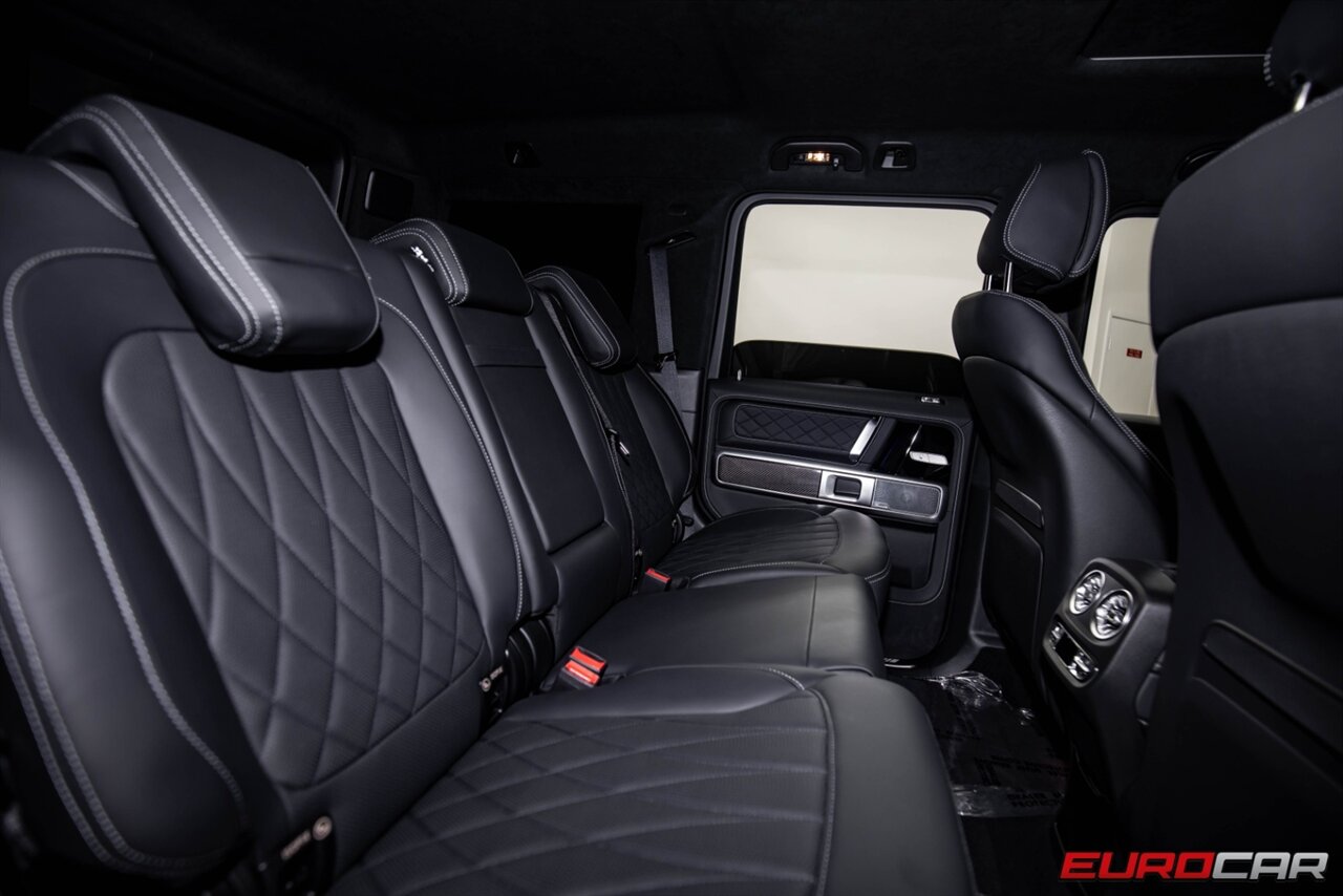 2024 Mercedes-Benz AMG G 63  *EXCLUSIVE INTERIOR PACKAGE PLUS * AMG CARBON FIBER* - Photo 18 - Costa Mesa, CA 92626