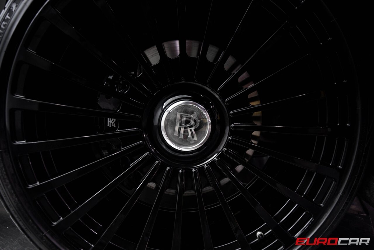 2022 Rolls-Royce Cullinan  *REAR THEATER CONFIGURATION * FORGIATO WHEELS * SHOOTING STAR HEADLINER* - Photo 40 - Costa Mesa, CA 92626