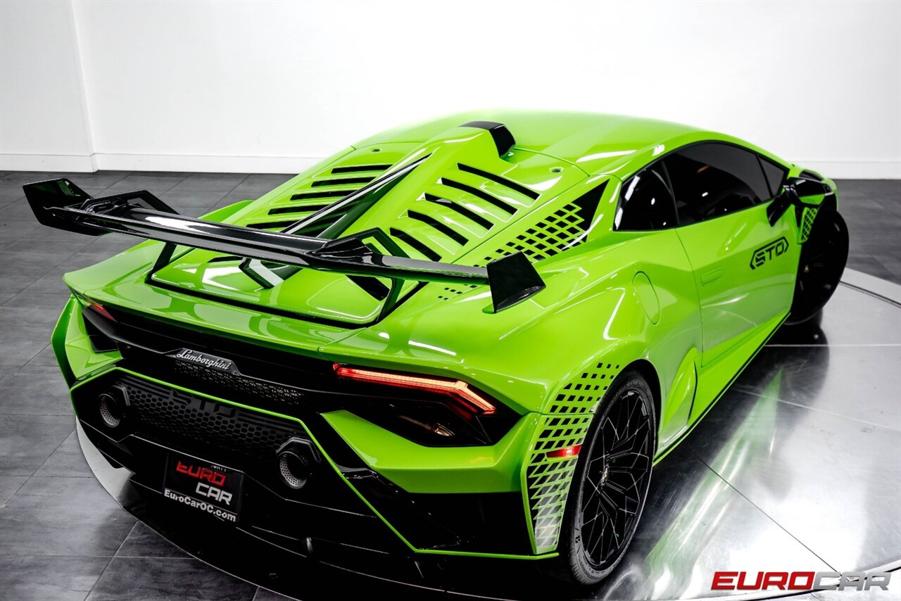 2022 Lamborghini Huracan STO  *HUGE CARBON OPTIONS * REAR WING* - Photo 21 - Costa Mesa, CA 92626