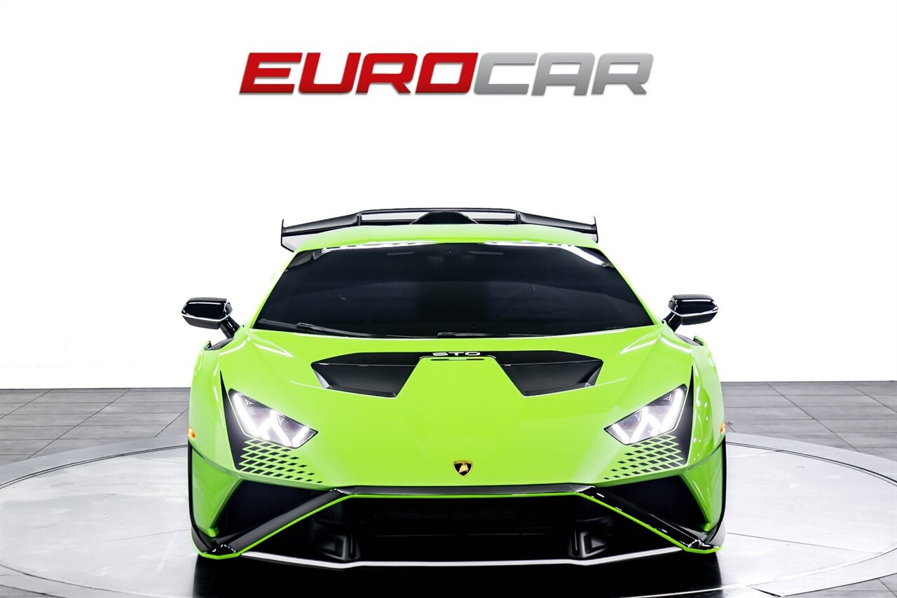 2022 Lamborghini Huracan STO  *HUGE CARBON OPTIONS * REAR WING* - Photo 8 - Costa Mesa, CA 92626