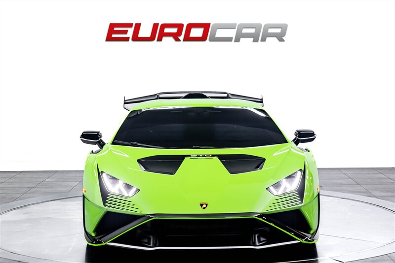 2022 Lamborghini Huracan STO photo