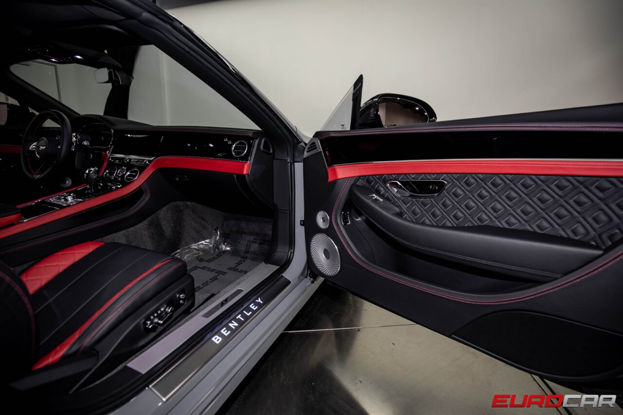 2023 Bentley Continental GT GTC S V8  *TOURING SPEC * ROTATING DISPLAY * FRONT SEAT COMFORT SPEC* - Photo 20 - Costa Mesa, CA 92626