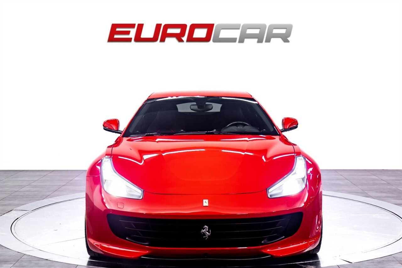 2019 Ferrari GTC4Lusso  *CARBON FIBER STEERING WHEEL * IMMACULATE CONDITION* - Photo 8 - Costa Mesa, CA 92626