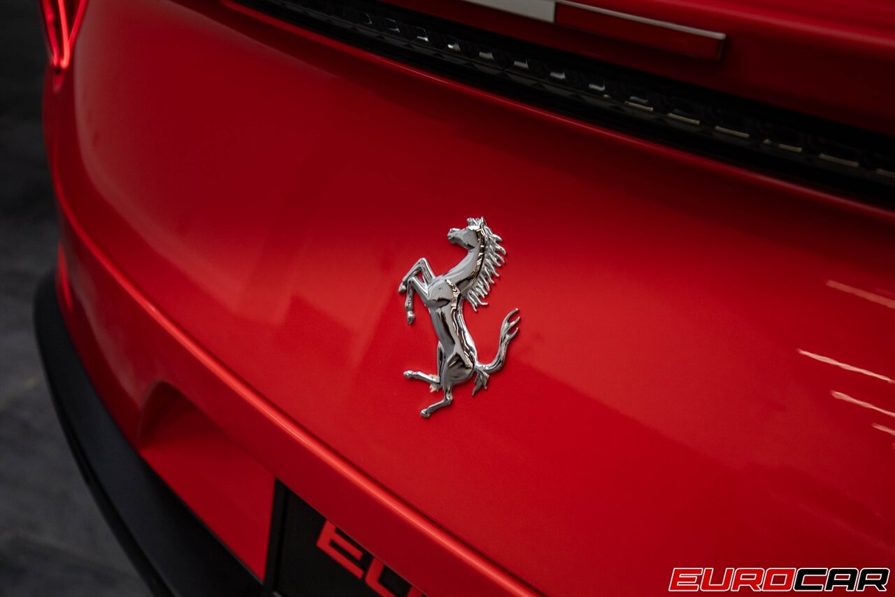 2019 Ferrari GTC4Lusso  *CARBON FIBER STEERING WHEEL * IMMACULATE CONDITION* - Photo 29 - Costa Mesa, CA 92626