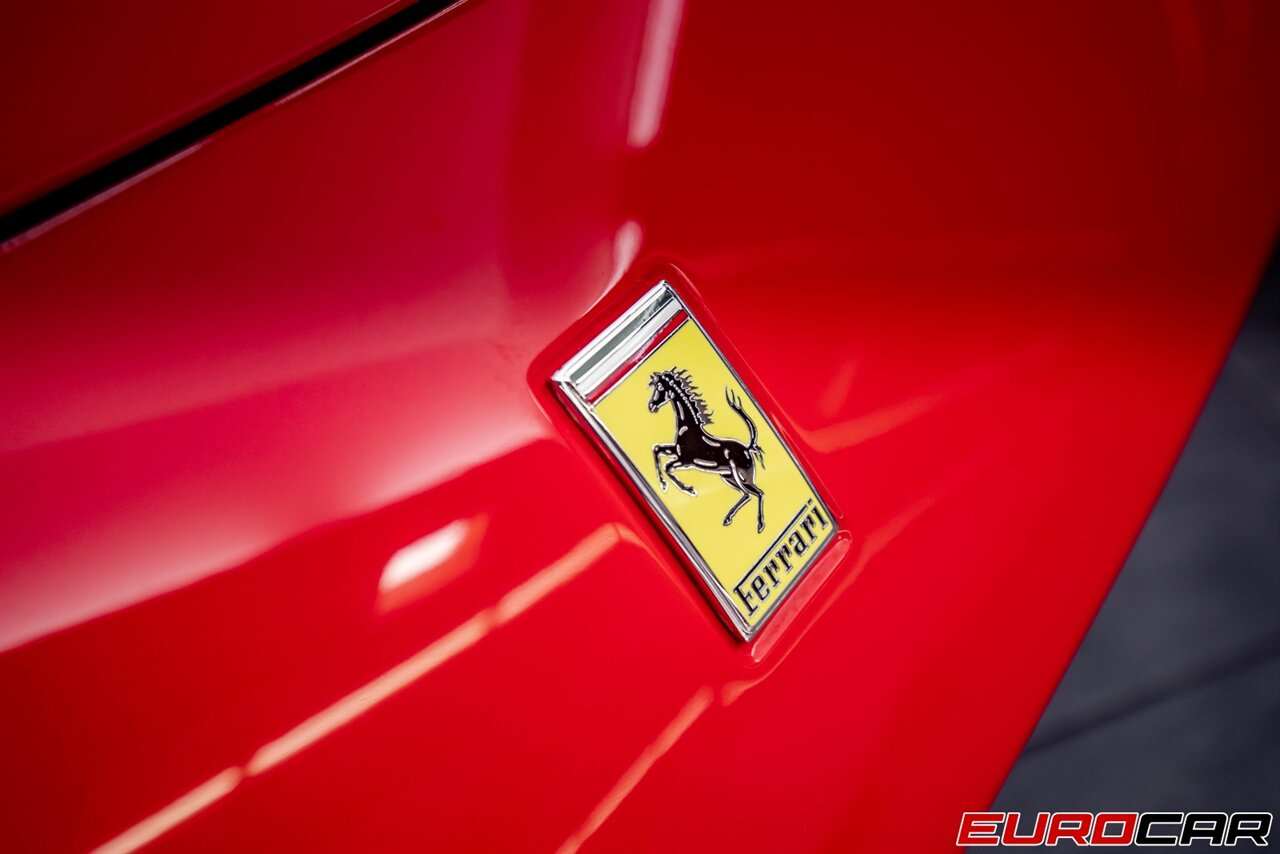 2019 Ferrari GTC4Lusso  *CARBON FIBER STEERING WHEEL * IMMACULATE CONDITION* - Photo 34 - Costa Mesa, CA 92626