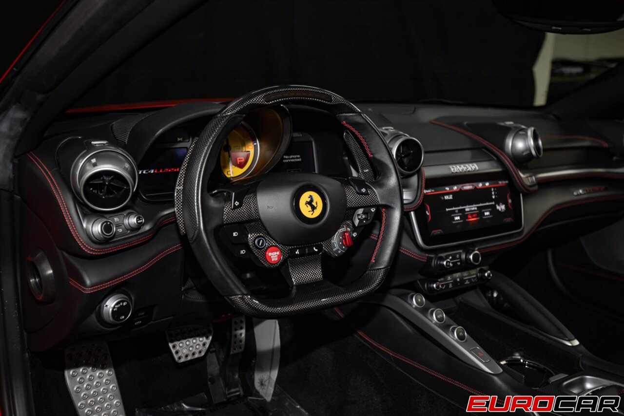 2019 Ferrari GTC4Lusso  *CARBON FIBER STEERING WHEEL * IMMACULATE CONDITION* - Photo 10 - Costa Mesa, CA 92626