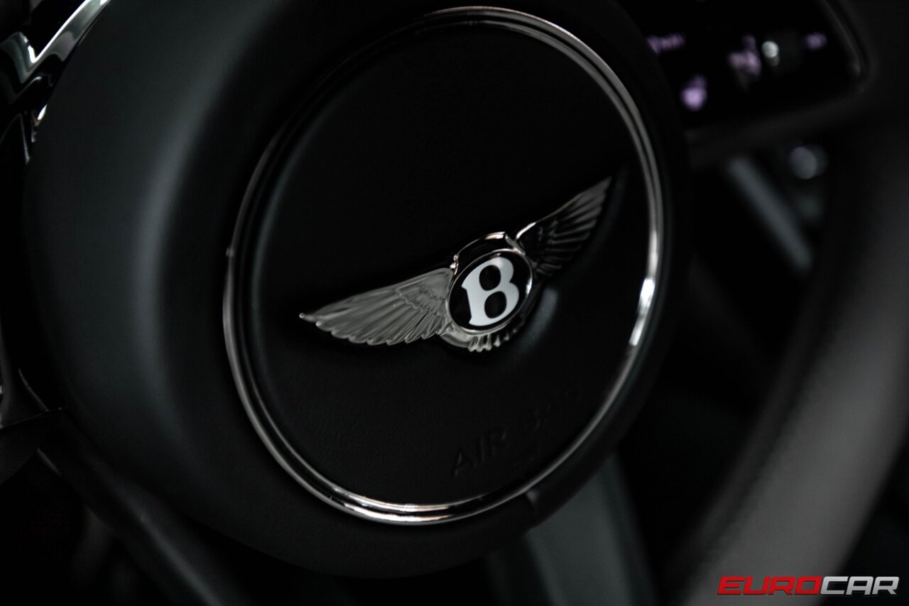 2023 Bentley Bentayga Azure V8  *FORGIATO WHEELS * CARBON FIBER INTERIOR* - Photo 27 - Costa Mesa, CA 92626