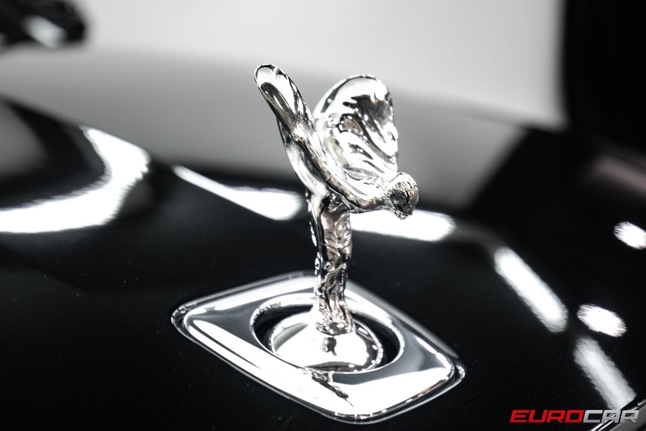 2022 Rolls-Royce Ghost  *STARLIGHT HEADLINER * REAR ENTERTAINMENT* - Photo 41 - Costa Mesa, CA 92626