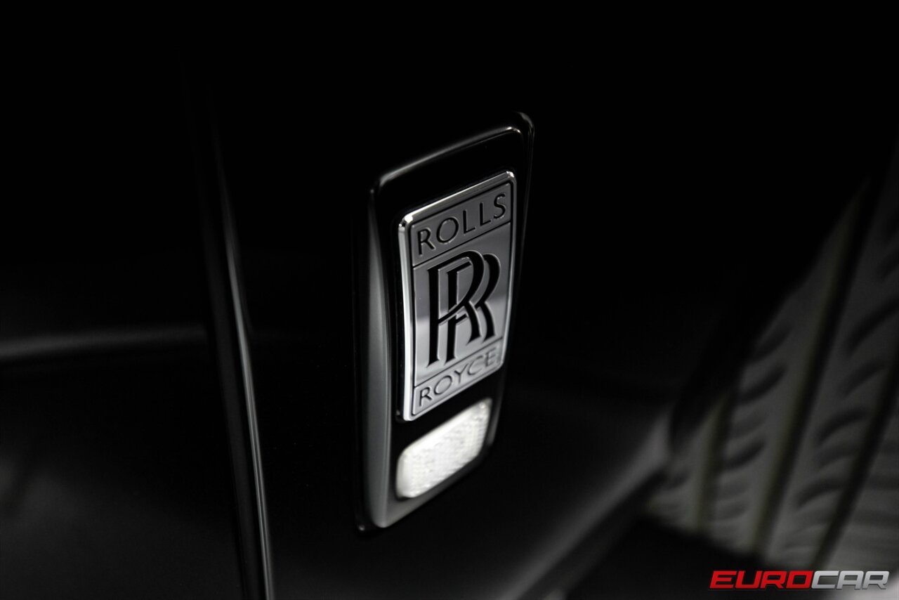 2022 Rolls-Royce Ghost  *STARLIGHT HEADLINER * REAR ENTERTAINMENT* - Photo 40 - Costa Mesa, CA 92626