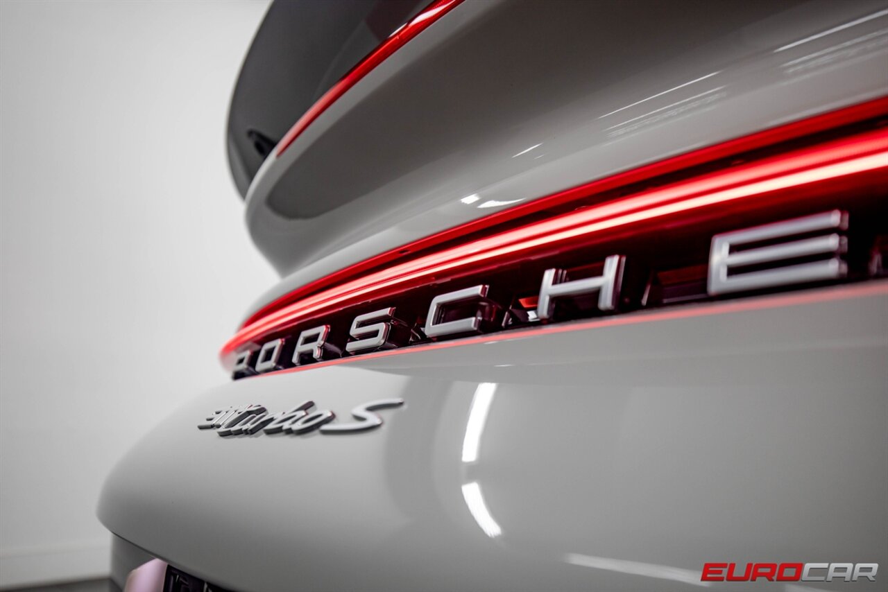 2022 Porsche 911 Turbo S  *SPORT EXHAUST SYSTEM * FRONT AXLE LIFT* - Photo 21 - Costa Mesa, CA 92626