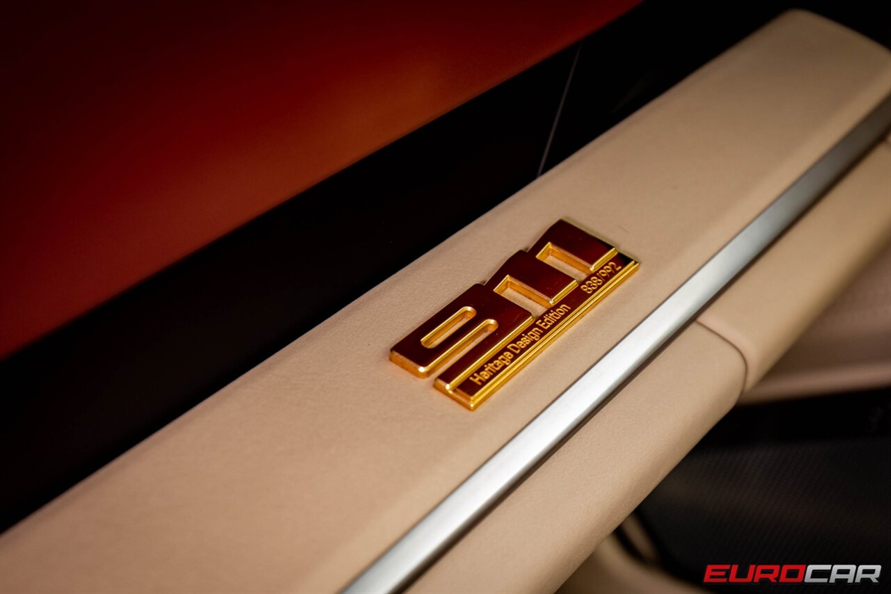 2021 Porsche 911 Targa 4S Heritage De  Edition *FRONT AXLE LIFT SYSTEM * SPORT EXAHUST * HUGE OPTION LIST* - Photo 26 - Costa Mesa, CA 92626