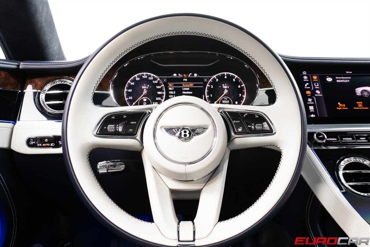 2022 Bentley Continental GT V8  *MULLINER SPEC * ROTATING DISPLAY * TWO-TONE INTERIOR* - Photo 34 - Costa Mesa, CA 92626