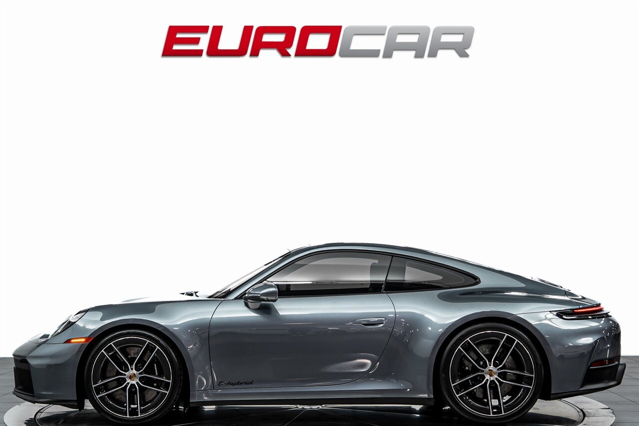 2025 Porsche 911 Carrera 4 GTS *SUNROOF * FRONT AXLE LIFT SYSTEM* - Photo 2 - Costa Mesa, CA 92626